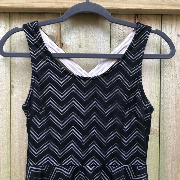 Candie’s Skater Dress Size S Black Nude Chevron Sleeveless Stretch Cross Back - Picture 2 of 12